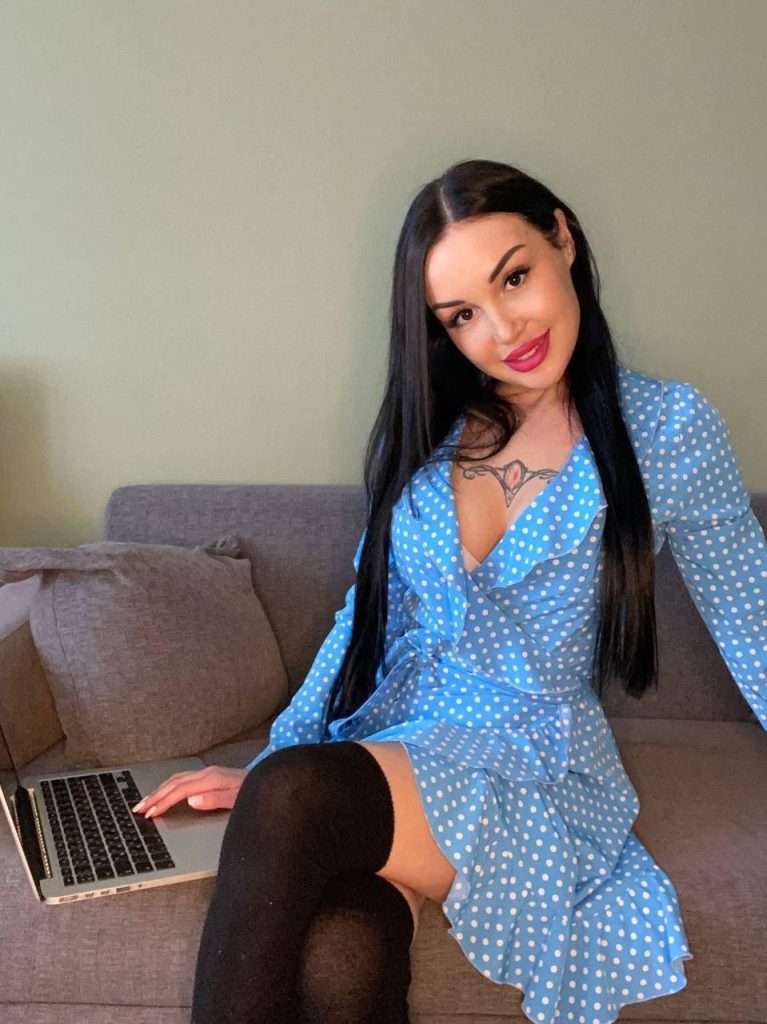 Эскорт модель Женя