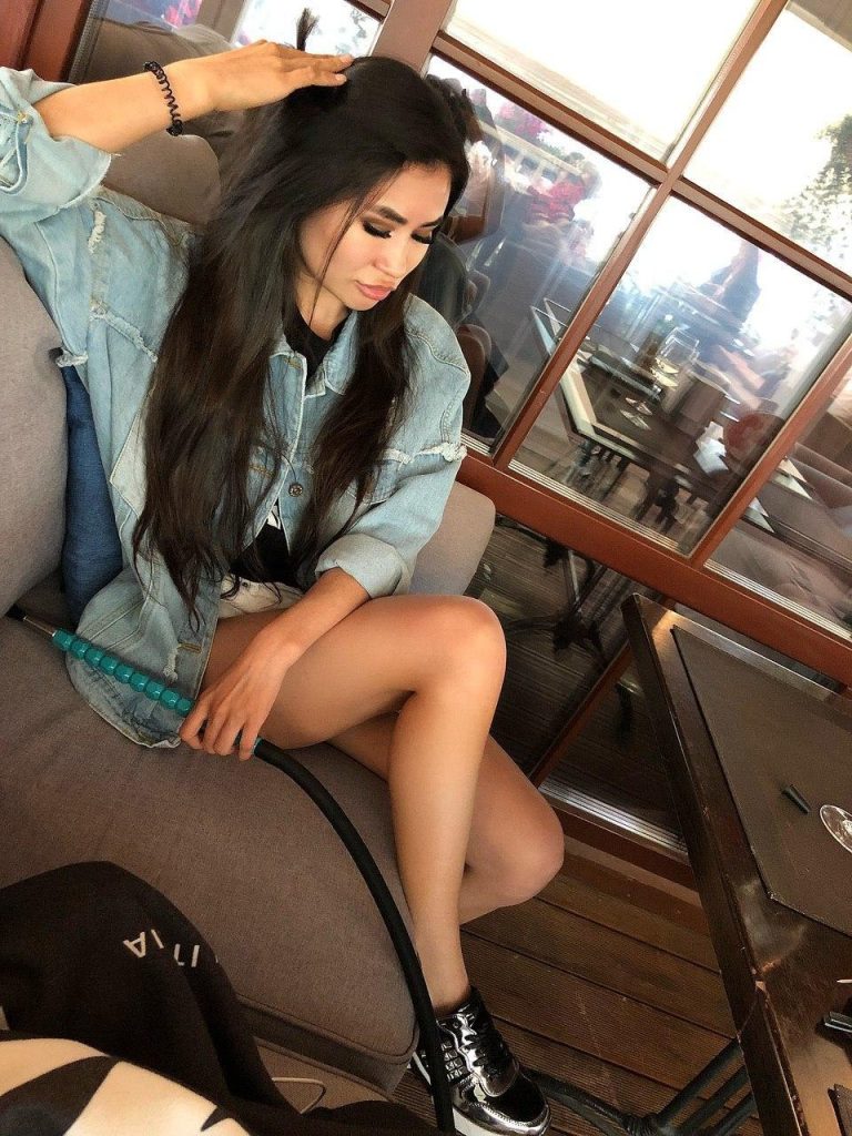 Эскортница Анна